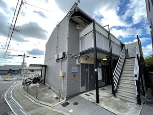 レオパレスアクアブルー青谷