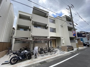 ラモーナ東本町3