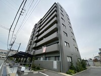 グランピアイースト