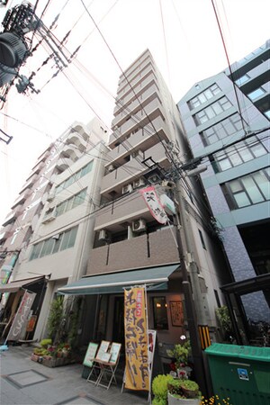 アール南森町