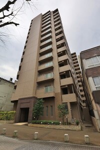 サーパスシティ中央通り