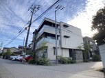 シャイン小泉