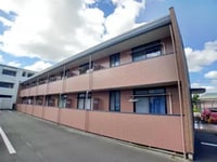 レオパレス中島