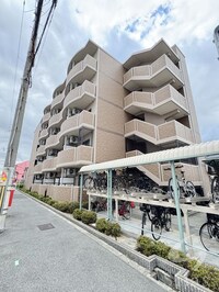 ラフィーネ北島
