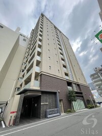 Y’s Court 東梅田