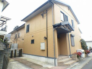 シャロンタウンハウスⅡ　A棟