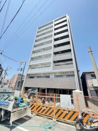 クリスタルグランツOSAKA WEST GATE