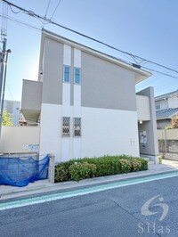 エストゥディオ７３