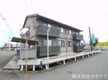 ララ・イースト