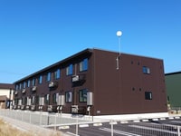 エンブレイス　アイ