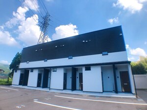 エレガントカーサA棟