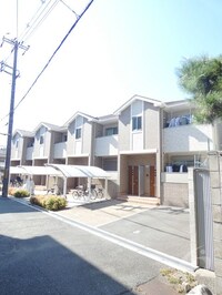 プレベール小路東