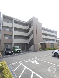 メゾン新町