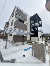 フェリーチェラテ