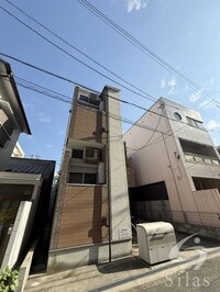 トロワ・スール