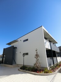 Ｒ．ヒルズ　ＳＥＡＳＯＮＳ　Ｅ