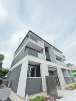 NISHIKAWA