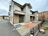 ＦＡＭＩＬＬＥ　Ｃ（ファミーユ）