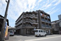 クニーヅ東那珂