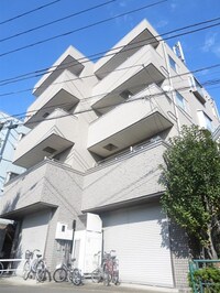 アルファイースト
