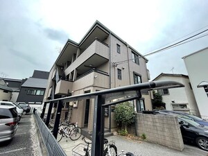 カーサファミール