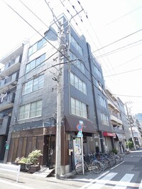 八峯ビル