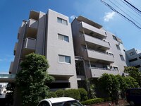 サンパレス
