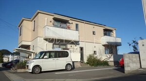 シャーメゾン　ジュヌ　エルブ