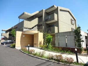 アリュール