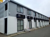 レオパレスコスモス