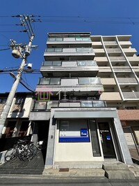 カーサ・フロムファースト