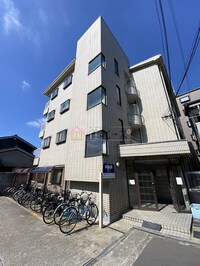 ロイヤルメゾン長吉