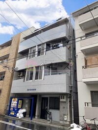 スリーエイトハイツ