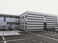 レオパレスシルフィード郡津