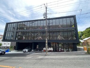 SHUUEI BLDG.
