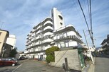 グランドファミリア高井田