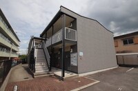 レオパレス富田林西