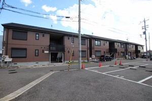 ブラウンヒルズ東山