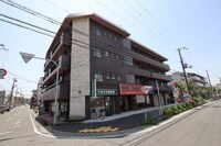 メゾンまつした