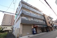 クレインファースト