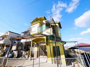 上六万寺町　貸家