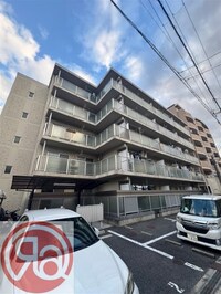 スリースター泉尾