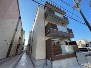 メゾンアイギス