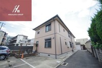 ファミネス横小路