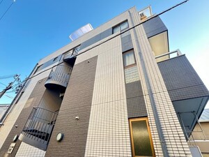 メゾン江坂EAST