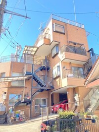 モンタナビル