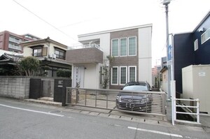 宝町1丁目貸家