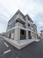 スペチアーレ　クアットロ