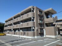 ユーミークアトロ