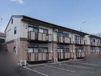 リバーサイド中川 B